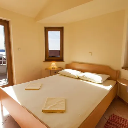 Apartman Vjekoslav Krk Town