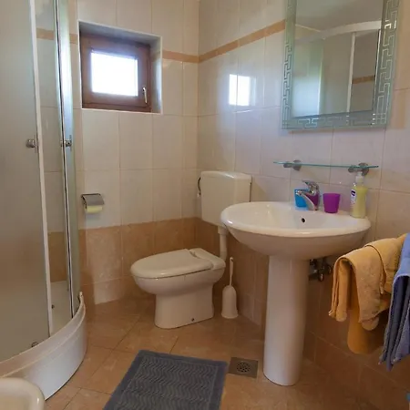 Vjekoslav Apartman Krk Town