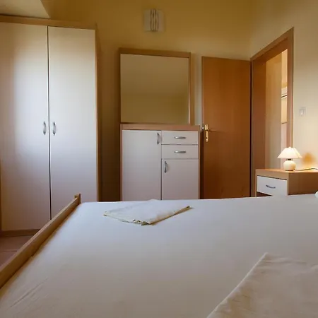 Apartman Vjekoslav Krk Town