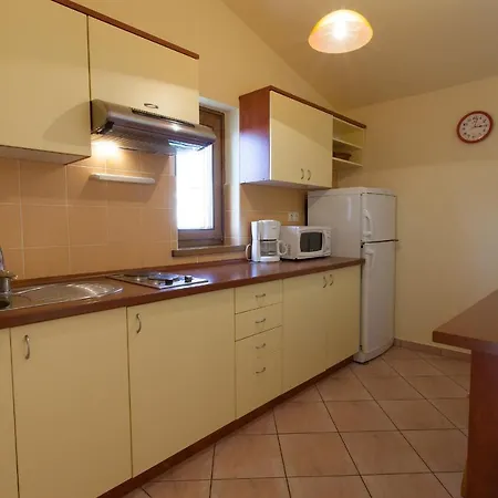 Vjekoslav * Krk Town