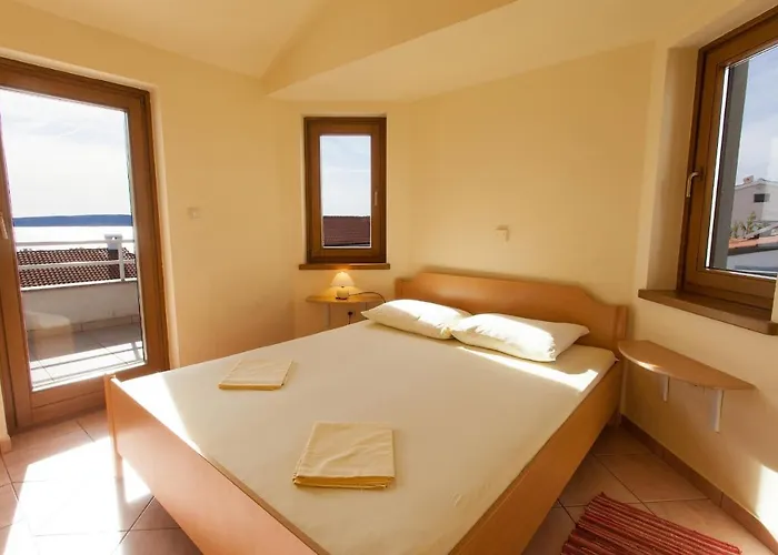 Apartment Vjekoslav Krk Town