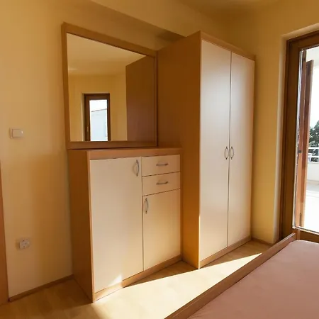 Vjekoslav * クルク